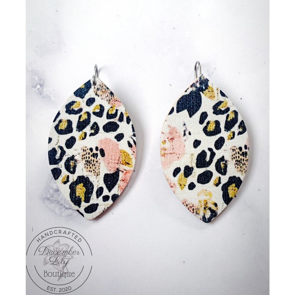 Sophisticated Leopard Petal